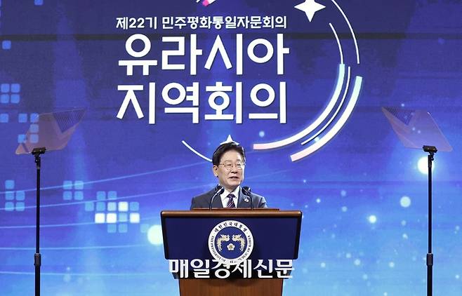 이재명 대통령이 1일 영종도 인스파이어에서 열린 제22기 민주평통 유라시아 지역회의 평화공존 정책 대화에서 격려말씀을 하고 있다. 2026.07.01. 김호영기자