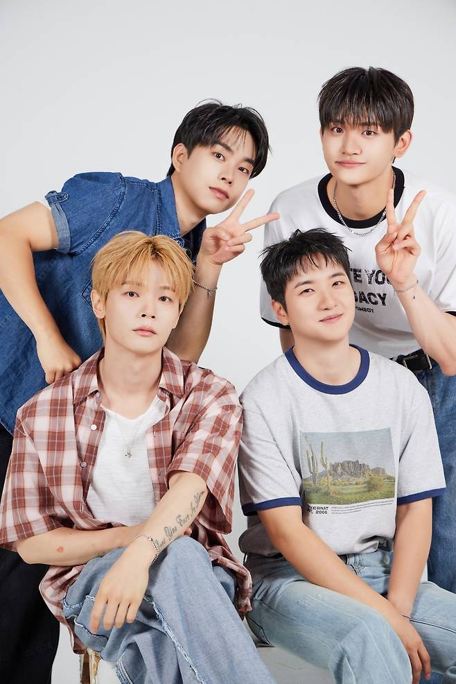 밴드 루시 미스틱스토리
