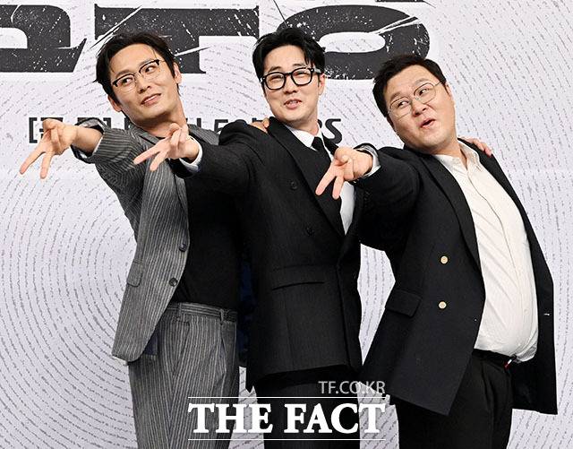 배우 최대훈 소지섭 윤경호(왼쪽부터)가 출연한 SBS 금토드라마 '김부장'이 시청자들의 큰 사랑을 받고 있다. 사진은 지난 25일 오후 서울 양천구 목동 SBS에서 열린 '김부장' 제작발표회에 참석한 모습. /서예원 기자