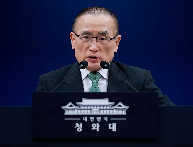 위성락 국가안보실장이 3일 청와대 춘추관에서 이재명 대통령의 북대서양조약기구(NATO·나토) 정상회의 및 몽골 국빈 방문 일정을 브리핑 하고 있다. 청와대통신사진기자단
