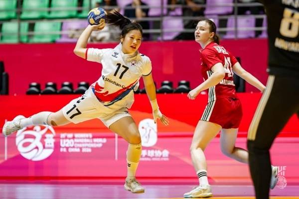 사진 제25회 세계여자주니어핸드볼선수권대회 대한민국과 헝가리 경기 모습, 사진 출처=국제핸드볼연맹