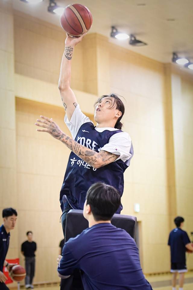 최준용은 태극마크를 위해 정상 컨디션이 아님에도 땀을 흘렸다. 사진=KBL 제공
