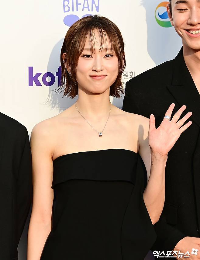 Actress Ryu Hye-young shared a photo of herself lying down in a car to keep her outfit in place before attending the red carpet event at the 28th Bucheon International Fantastic Film Festival (BIFAN). Ryu Hye-young shared her red carpet preparations on social media, posting a photo of herself lying on a car seat wearing a black tube-top jumpsuit.In the photo, Ryu Hye-young caught the eye with her chic styling and short hair. She explained that she was lying down to prevent her outfit from getting wrinkled and expressed her excitement ahead of the event.Meanwhile, Ryu Hye-young has proven her acting skills through roles in dramas such as Reply 1988 and Law School, and is set to appear in the upcoming Disney+ series Moving 2. Recently, she has been connecting with the public by sharing glimpses of her down-to-earth daily life on the MBC variety show I Live Alone.