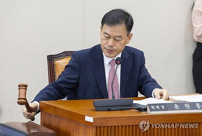 윤한홍 국회의원 [연합뉴스 자료사진]