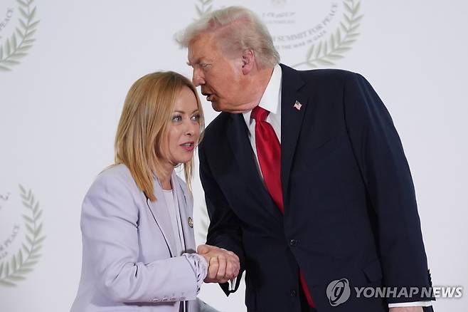 트럼프 미국 대통령과 멜로니 이탈리아 총리(지난해 10월) [AP=연합뉴스 자료사진]