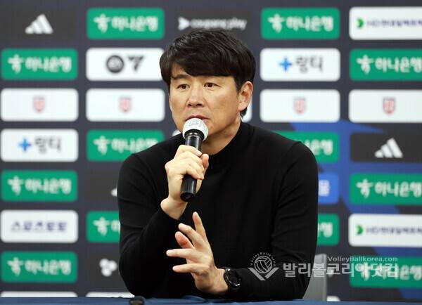 수원FC 박건하 감독, 경기 후 인터뷰.2026.5.9.(사진=김경수 기자/ 발리볼코리아닷컴DB)