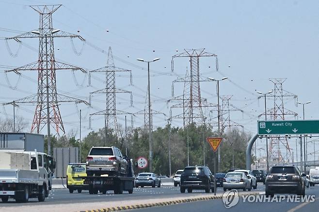 쿠웨이트 시티 외곽 고속도로의 모습 [AFP=연합뉴스. 재판매 및 DB 금지]