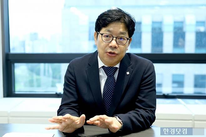 이승민 신영씨앤디 대표이사가 회사가 앞으로 나아갈 방향에 대해 말하고 있다. 사진=변성현 기자.