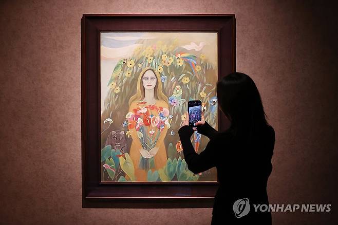 작년 서울시술관에서 열린 천경자 작고 10주기 특별기획전에 전시된 '알라만다의 그늘Ⅰ' [연합뉴스 자료사진]