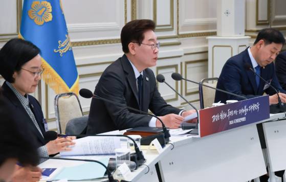 오늘(13일) 오후, '2026년 국가재정전략회의' 주재하는 이재명 대통령〈사진=연합뉴스〉
