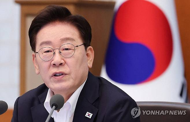 이재명 대통령이 14일 청와대에서 열린 국무회의에서 발언하고 있다. (사진=청와대통신사진기자단·연합뉴스 제공)