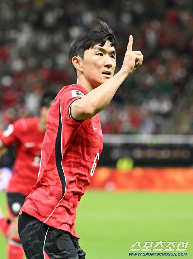 12일(한국시각) 멕시코 과달라하라 사포판의 에스타디오 과달라하라에서 열린 2026 북중미월드컵 대한민국과 체코의 경기. 황인범이 동점골을 넣은 후 환호하고 있다. 사포판(멕시코)=허상욱 기자wook@sportschosun.com/2026.06.12/