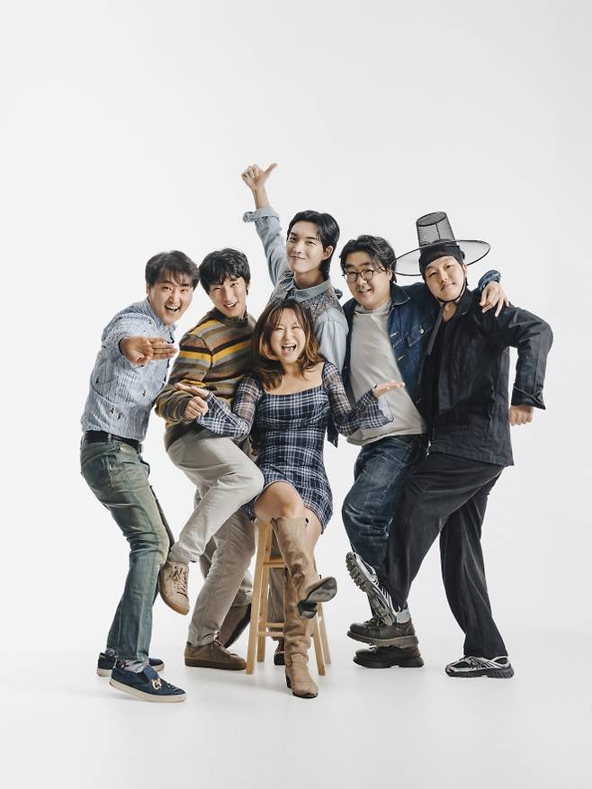18일 같은 곳에서 공연하는 컨트리공방과 정윤형의 ‘놀:음’은 미국 컨트리 음악인 블루그래스와 판소리의 접점을 탐색한다.  국립극장 제공