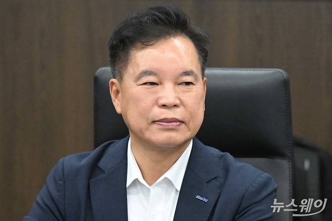 김장우 에코프로비엠 경영대표가 서울 중구 대한상공회의소에서 열린 'M.AX 얼라이언스-국민성장펀드 연계 간담회'에 참석해 자리하고 있다. 사진=강민석 기자 kms@newsway.co.kr