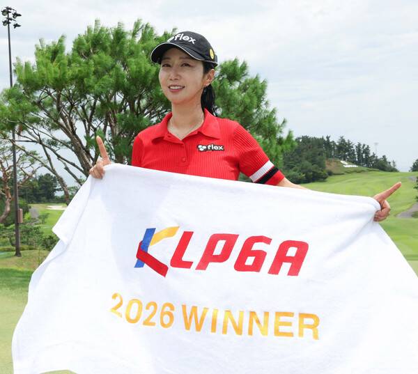 2026년 한국여자프로골프(KLPGA) 시니어투어인 이스트원·오션비치 챔피언스투어 3차전에서 우승한 배경은 프로. 사진제공=KLPGA (사진을 무단으로 사용하지 마십시오.)