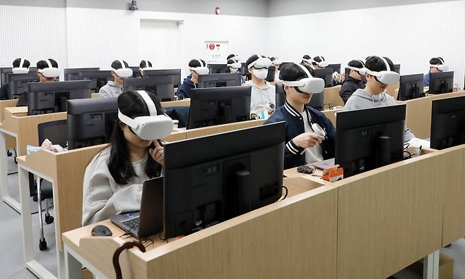 구미 지역 첨단산업 분야 강의 모습. 구미시 제공