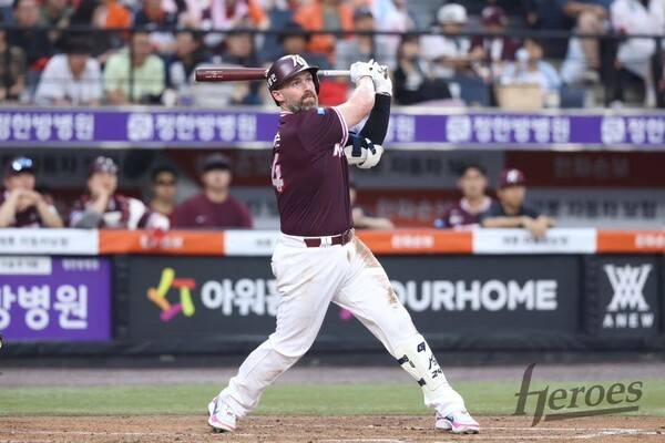 17일 키움이 대전 한화생명볼파크에서 열린 2026 신한 SOL KBO리그 원정 경기에서 한화 이글스를 7-6으로 제압했다. (키움 데이비슨, 5타수 3안타 1홈런 1득점 3타점). /사진=키움 히어로즈