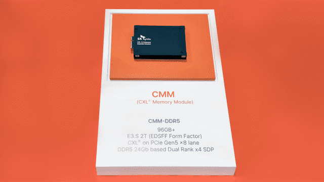 SK하이닉스가 CXL DEVCON 2024에서 전시한 CMM-DDR5 제품(사진=SK하이닉스)