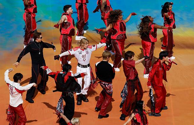 <YONHAP PHOTO-4411> BTS performs during the half time show of the FIFA World Cup final match between Argentina and Spain at New York New Jersey Stadium in East Rutherford, New Jersey, on Sunday, June 19, 2026. Photo by John Angelillo/UPI/2026-07-20 06:08:21/<저작권자 ⓒ 1980-2026 ㈜연합뉴스. 무단 전재 재배포 금지, AI 학습 및 활용 금지>