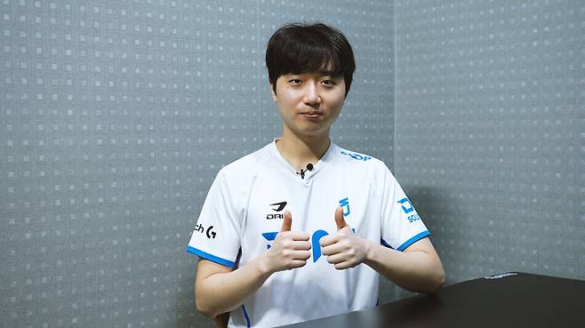 ‘두두’ 이동주가 지난 6일 서울 강남구 DN 수퍼스 사옥에서 쿠키뉴스와 인터뷰하고 있다. 쿠키뉴스 쿡깸