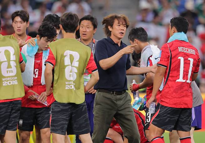한국 축구대표팀은 2026 FIFA 북중미 월드컵 조별리그 탈락이라는 씁쓸한 성적을 남겼다.연합뉴스