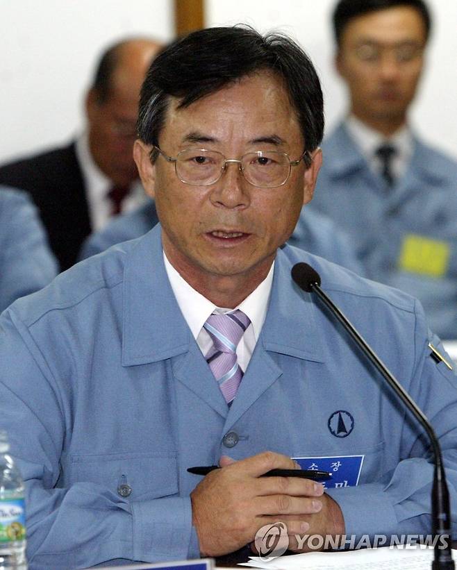 2005년 9월 국정감사 당시 안동만 ADD 소장 [연합뉴스 자료사진]