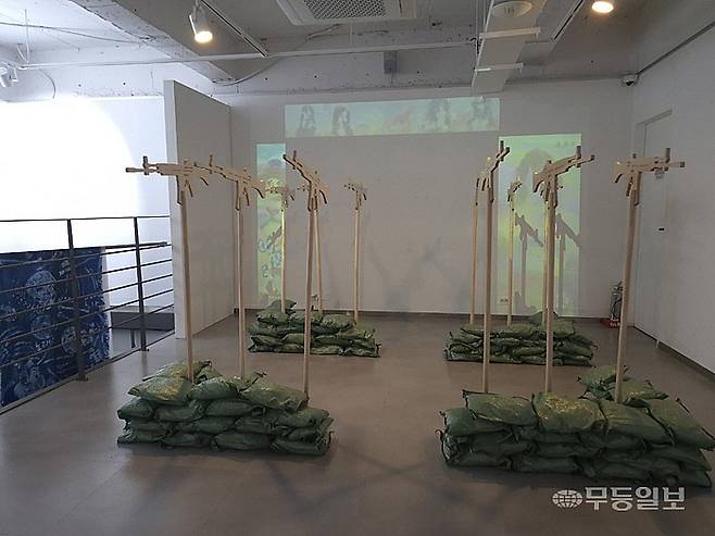 간질간질간질 작 ‘판타지 인사이드’