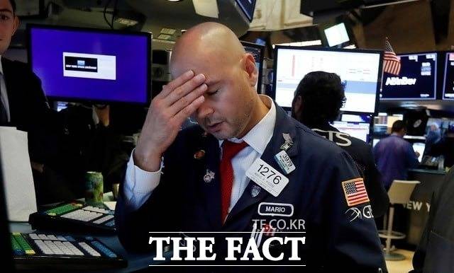 20일(현지시간) 뉴욕증권거래소(NYSE)에서 다우, S&P500, 나스닥 등 주요 지수는 모두 하락 마감했다. /AP.뉴시스