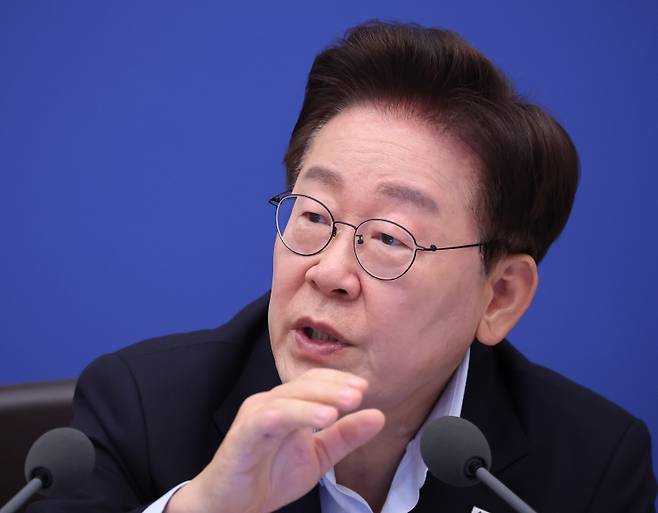 ▲ 이재명 대통령이 21일 청와대에서 열린 국무회의에서 발언하고 있다. [연합뉴스]