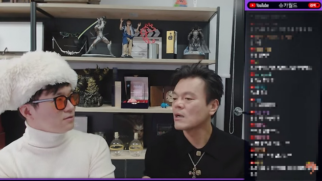 2023년 박진영 JYP엔터테인먼트 CCO가 유튜브 슈카월드 채널에 출연한 모습. 슈카월드 유튜브 캡처