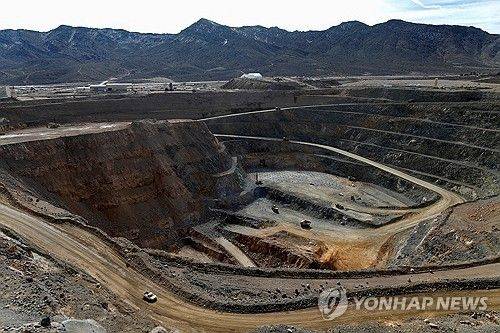 중국 희토류 광산. 출처=연합뉴스