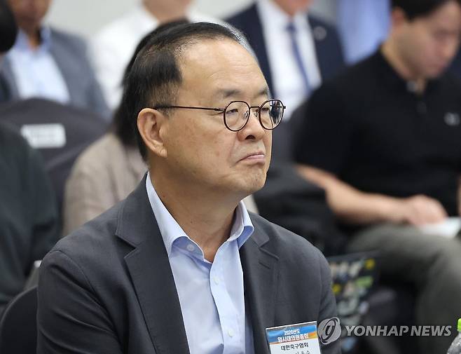 이용수 부회장 직무대행 체제 전환