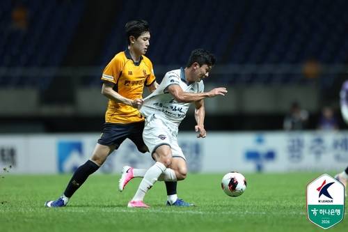 광주와 김천의 경기 장면 [한국프로축구연맹 제공. 재판매 및 DB 금지]