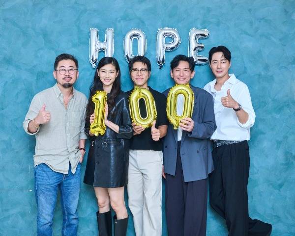 플러스엠 엔터테인먼트 제공