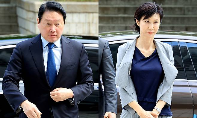 지난 6월 26일 최태원 SK그룹 회장(왼쪽)과 노소영 아트센터 나비 관장이 서울 서초구 서울고등법원에서 열린 파기환송심 2차 변론에 출석하는 모습. 뉴스1