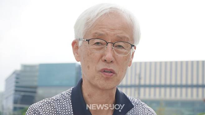 최정규 씨는 교회가 시대 흐름에 따라 변해야 한다고 강조했다. 뉴스앤조이 엄태빈