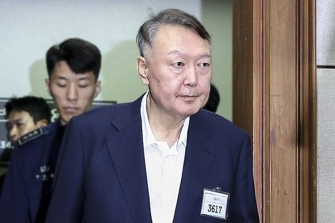 ▲ 법정 들어서는 윤석열 전 대통령 [연합뉴스]
