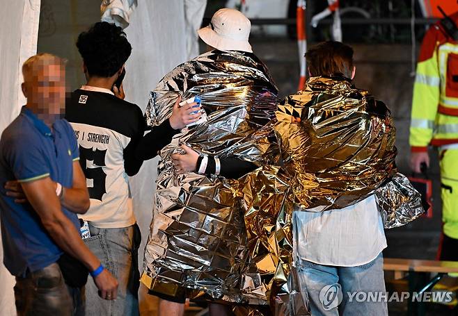 차량이 돌진해 부상자가 다수 발생한 독일 베를린 성소수자 행사 현장 [AFP=연합뉴스. 재판매 및 DB 금지]