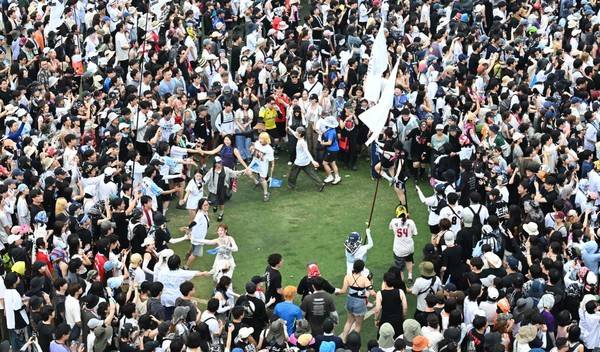 2025 인천펜타포트 락페스티벌 당시 관객들이 공연 도중 서클핏을 만들어 돌고 있다. [사진=인천펜타포트락페스티벌 홈페이지]