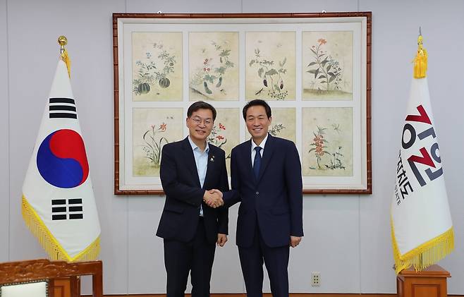 김중남, 우상호 면담…AI 데이터센터·ITS 총회 현안 지원 요청 [강릉시 제공. 재판매 및 DB 금지]
