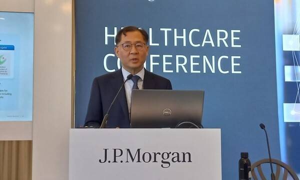 전태연 알테오젠 대표가 지난 1월 15일(현지시간) 미국 샌프란시스코에서 열린 '제44회 JP모건 헬스케어 콘퍼런스' 아시아·태평양(APAC) 트랙 발표를 하고 있다. [출처=알테오젠]
