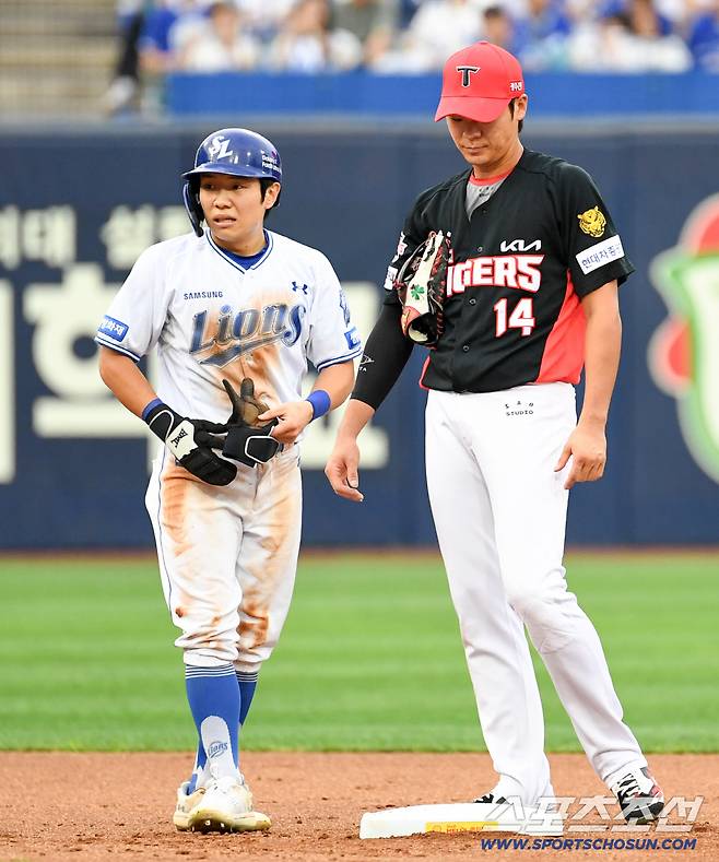 28일 대구 라이온즈파크에서 열린 삼성과 KIA의 경기. 1회말 무사 1루 삼성 김지찬이 2루를 훔치고 있다. 대구=박재만 기자 pjm@sportschosun.com/2026.07.28/