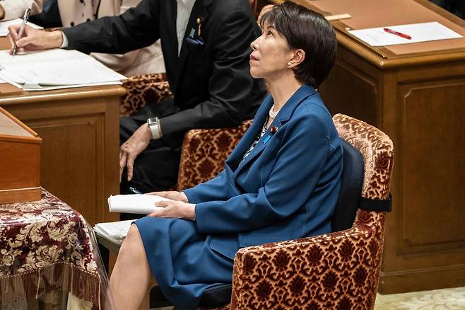다카이치 사나에 일본 총리가 지난 15일 도쿄 국회에서 열린 국가기초정책위원회 양원 합동회의에 참석하고 있다. AFP연합뉴스