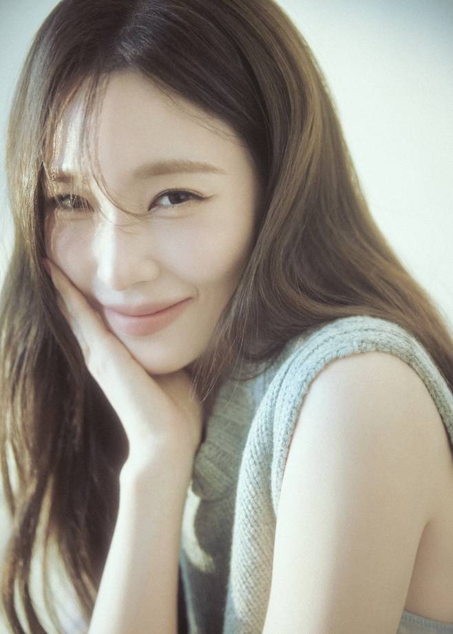 티파니 영은 소녀시대에서 배우로, 뮤지컬 배우로 다방면에서 활동할 수 있는 가장 큰 원동력은 “좋은 스토리에 있다”며 “좋은 스토리가 있는 곳에 좋은 사람이 있어 에너지를 얻는다”고 했다. [샘컴퍼니 제공]