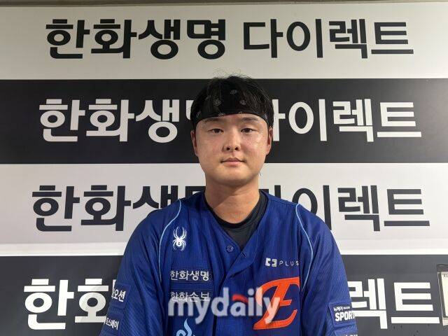 한화 이글스 이도윤이 30일 대전 한화생명볼파크에서 열린 롯데 자이언츠전에서 데뷔 첫 끝내기 안타를 기록했다./대전 = 이정원 기자