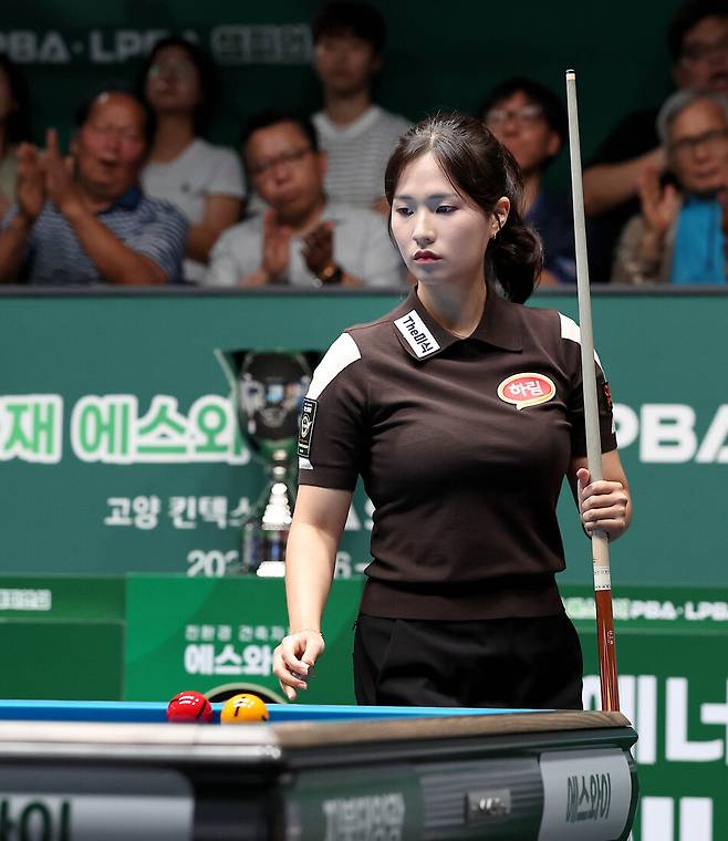 프로 데뷔 후 13번째 대회에서 우승을 차지한 박정현. PBA 제공