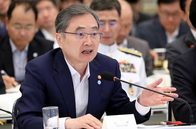 [서울=뉴시스] 김진아 기자 = 조현 외교부 장관이 5일 청와대 영빈관에서 열린 외교부, 통일부, 국방부, 국가보훈부에 대한 부처 업무보고에서 보고를 하고 있다. 2026.08.05.  /사진=김진아