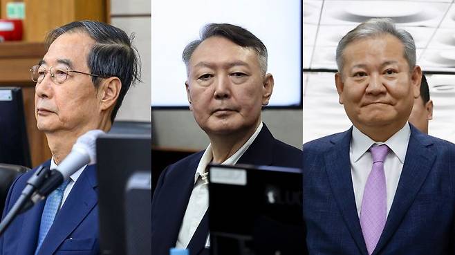 [서울=뉴시스] 한덕수 전 국무총리와 이상민 전 행정안전부 장관의 '내란 혐의' 상고심 사건이 대법원 전원합의체 심리를 받는다. 12·3 비상계엄에 대한 역사적·사법적 평가가 필요하다는 판단이 작용했다. 왼쪽부터 한덕수 전 국무총리, 윤석열 전 대통령, 이상민 전 행정안전부 장관. (사진=뉴시스DB). 2026.08.05. photo@newsis.com *재판매 및 DB 금지