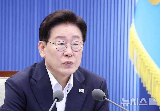 [서울=뉴시스] 조성봉 기자 = 이재명 대통령이 6일 청와대에서 열린 수석보좌관회의에서 발언하고 있다. 2026.08.06. suncho21@newsis.com