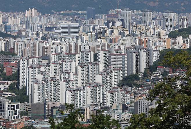 지난 6일 오후 서울 시내 아파트 모습. 뉴시스